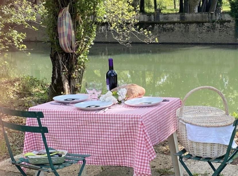 Gite Chez Madeleine Apartment Louhans Ngoại thất bức ảnh